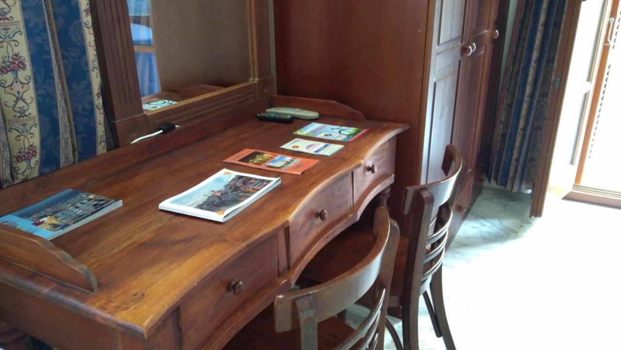 Vaporia Appartement Ermoupoli Buitenkant foto