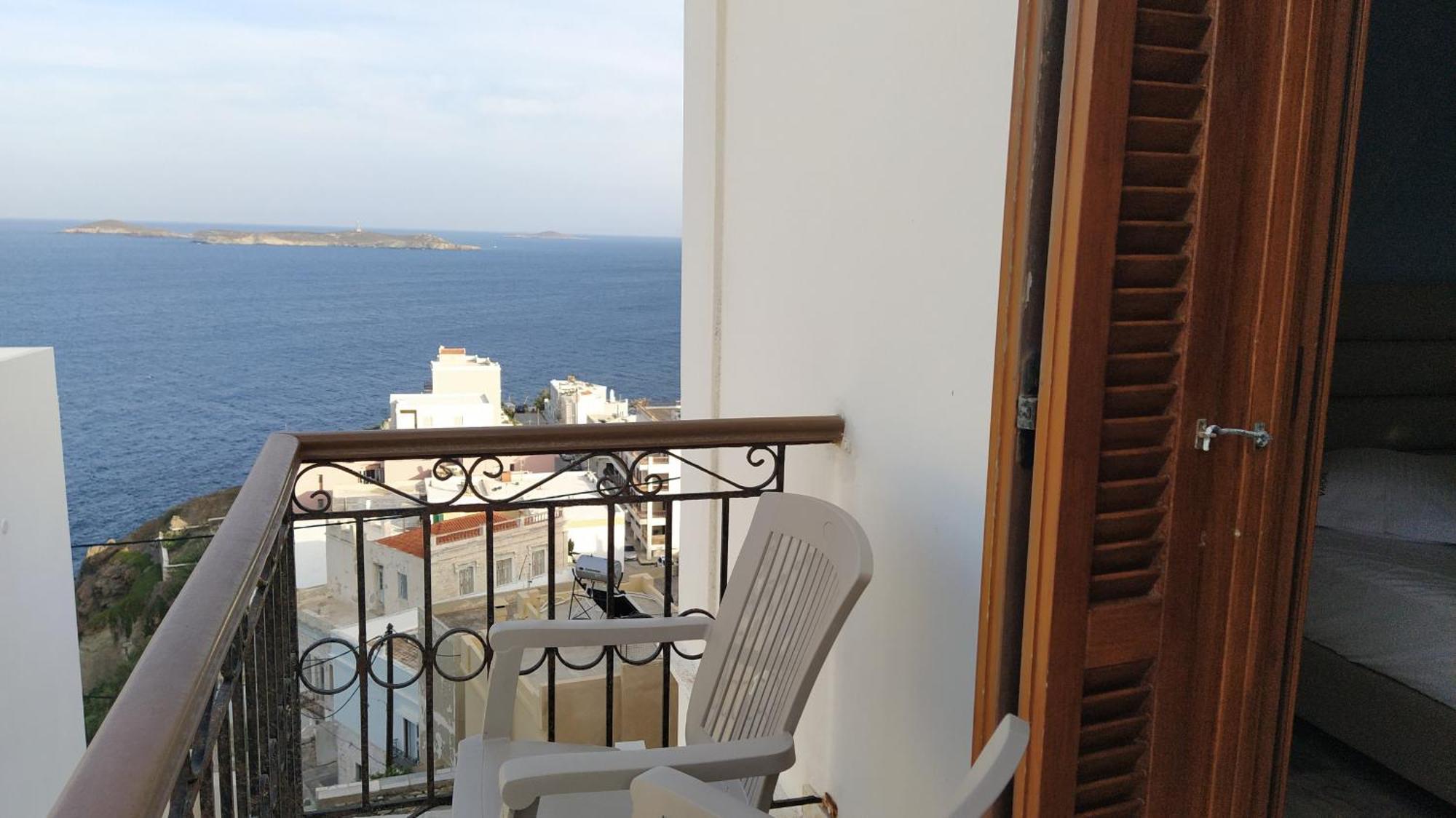 Vaporia Appartement Ermoupoli Buitenkant foto