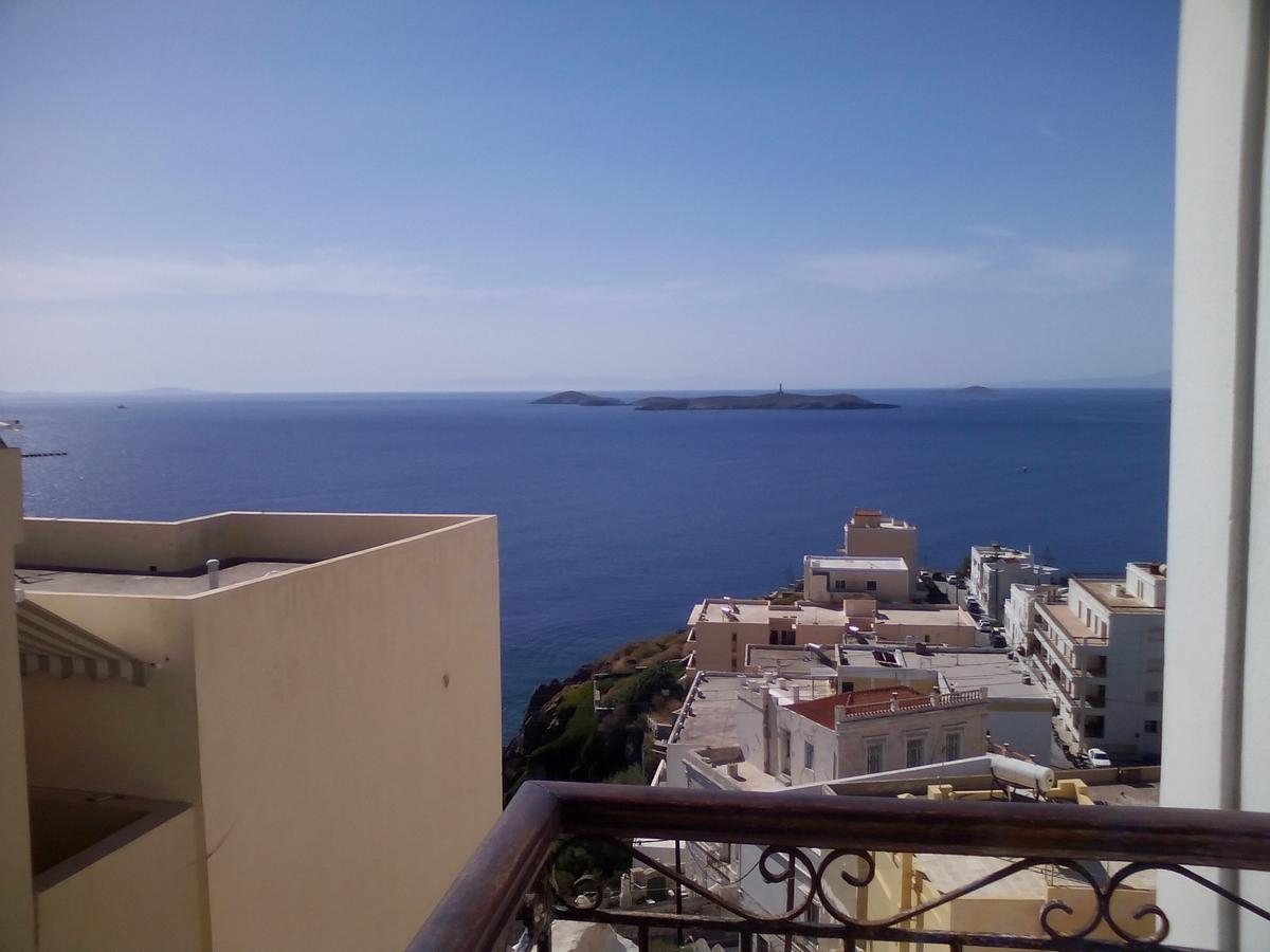 Vaporia Appartement Ermoupoli Buitenkant foto